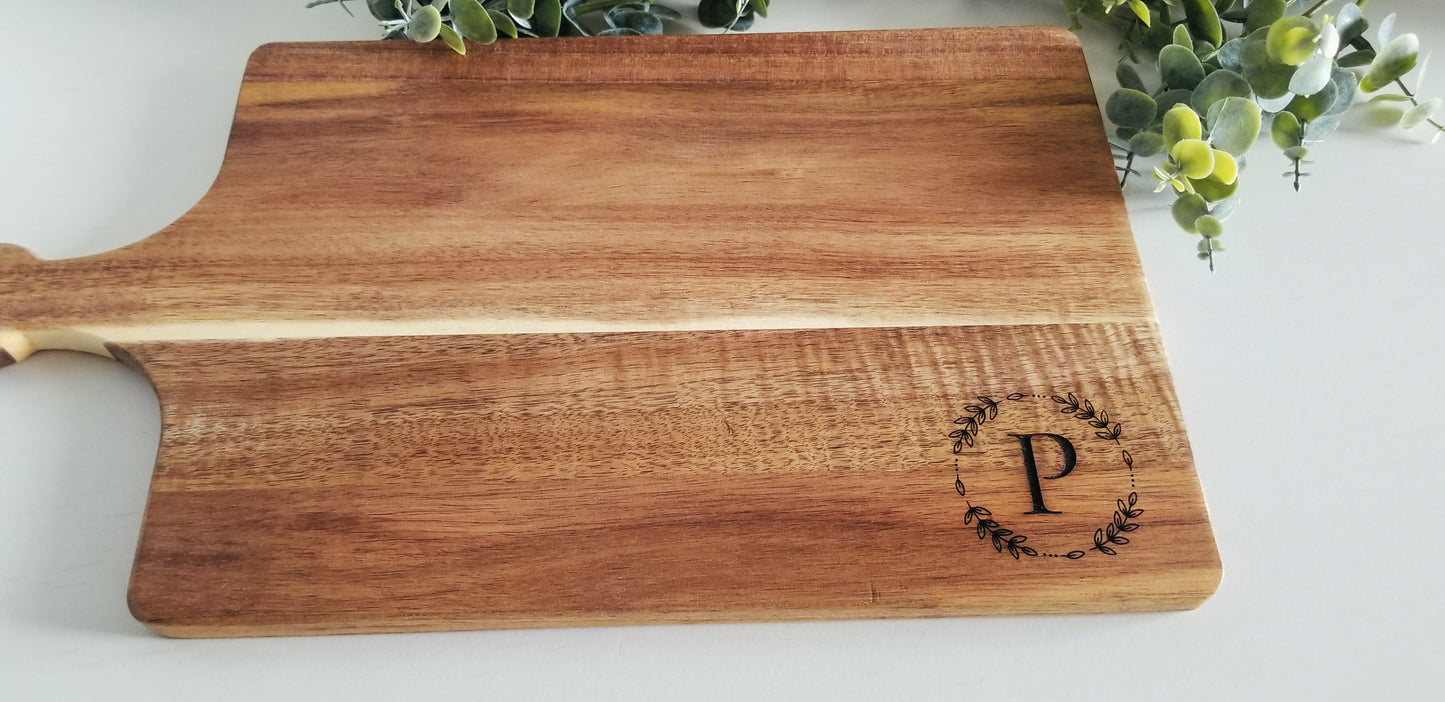 15.9 INCH Charcuterie Board Personalized,  Serving Board with handle. Monogram  Cutting Board.  Paddle Board.  Engraved Charcuterie Board.